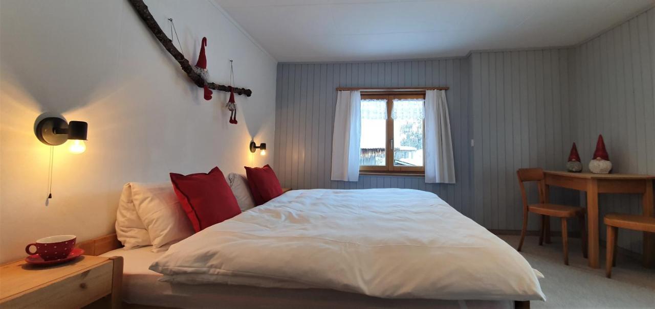 B&B Piz D'Err Tinzen Esterno foto